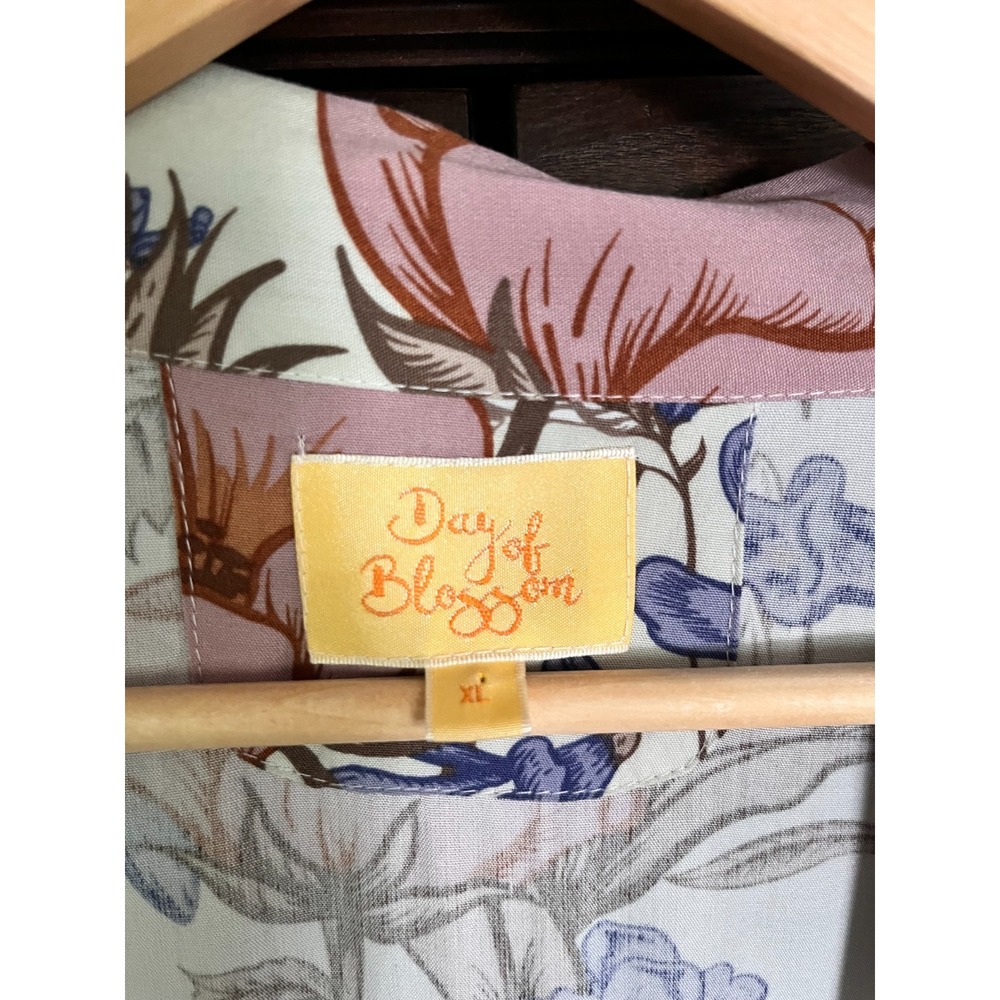 Day of Blossom 100% Rayon Belted Floral Kimono Robe 3/4 Sleeves Womens Size XL - Picture 3 of 7
